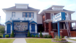 Hitsville, USA var namnet på skivbolaget Motowns studio och kontor där "The sound of young America" föddes på 60-talet. Motown muséet i Detroit