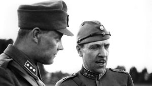 Reino Palmroth blir intervjuad år 1940. Redaktören Martti Jukola intervjuar Reino Palmroth år 1940