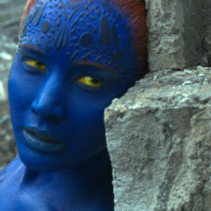 Jennifer Lawrence som den blå mutanten Raven.