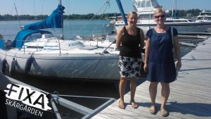 Dålig service skrämmer bort båtfolket - Anna-Pia Svarvar och Sara Jansson skulle vilja ha bättre hamnar i längs den Österbottniska kusten Anna-Pia Svarvar och Sara Jansson