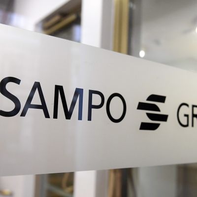 Sampo Groupin pääkonttorin ovi.