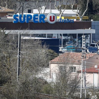 Supermarket jossa otettiin panttivankeja.