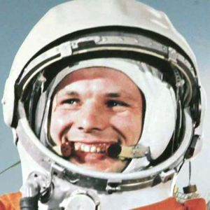 Juri Gagarin avaruuskypärässä