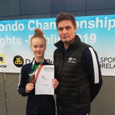 Jenna Ylönen ja Nuorten Olympiavalmentaja Jarkko Mäkinen