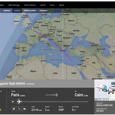 19. toukokuuta otettu kuvankaappaus Flightradar24.com-sivustolta, jossa näkyy egyptiläiskoneen lentoreitti.