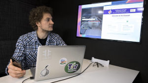Datasäkerhetsexperten Juha Nurmi har programmerat sökmaskinen Ahmia som hämtar uppgifter från Tor-nätet. Datasäkerhetsexperten Juha Nurmi