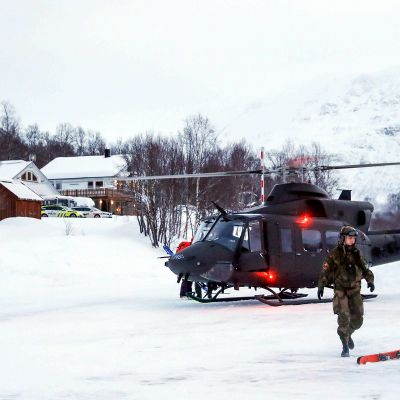 Armeijan helikopteri saapui Tamokdaleniin 4. tammikuuta.