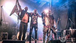 Blackribbon på scenen i Helsingfors i oktober 2019. Blackribbon på scenen i Helsingfors.