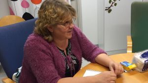 Det är viktigt att alla unga har rätt till vård, säger socialarbetaren Riitta Mansner socialarbetare