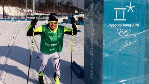 Glenn Lindholm följde bland annat med vinter-OS 2018 på plats och ställe. Yle Sportens expertkommentator Glenn Lindholm vid OS 2018.