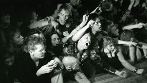 Exploited-yhtyeen konsertti Lepakossa 1983
