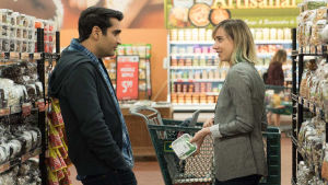 Zoe Kazan ja Kumail Nanjiani elokuvassa The Big Sick Zoe Kazan ja Kumail Nanjiani elokuvassa The Big Sick