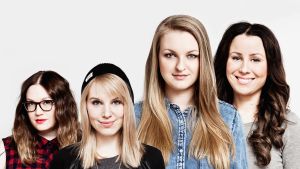 Uuden musiikin juontajat vuonna 2015 ovat Venla Kokkonen ja Anne Lainto (vas.). YleX Jatkojen juontajina ovat Jenni Poikelus ja Alma Hätönen.