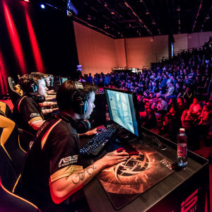 ENCE eSports pelaa äänekkään suomalaisyleisön edessä mestaruudesta Assembly Winter 2016 -tapahtumassa.