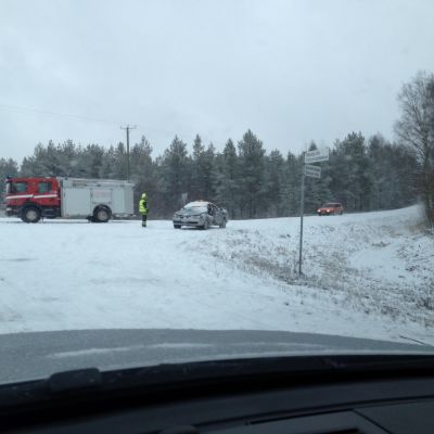 En trafikolycka på riksväg åtta mellan Ytterjeppo och Kovjoki i Nykarleby.