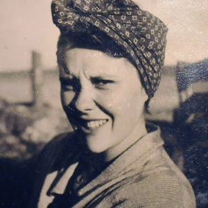 Alice Liljeberg som ung. Foto ur dokumentären "Herbert och Alice".
