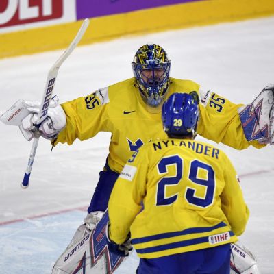 William Nylander ja Henrik Lundqvist