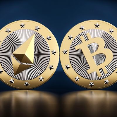 Bitcoin ja Ethereum virtuaalivaluutta.