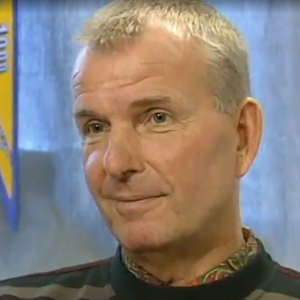 Selostaja Juha Jokinen.
