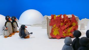 Pingvinen Pingu figurerar i en brittisk-schweizisk stop motion-animerad TV-serie från 1986. screenshot från pingu