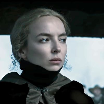 Jodie Comer Ylen haastattelussa elokuvasta The Last Duel.