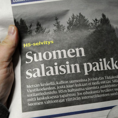 Någon håller i Helsingin Sanomat med artikeln om Finlands underrättelsetjänst upplagen.