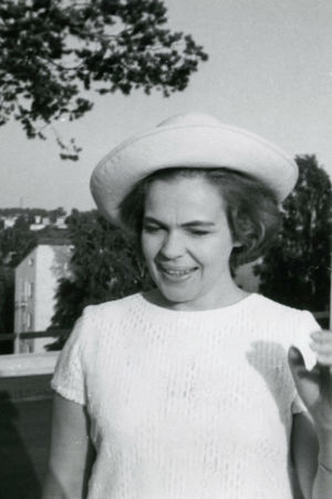 Savonlinnan Trubaduurin Azucena, mezzosopraano Raili Kostia. Meri teki Raili Kostian kanssa lied-kiertueen Saksassa 1975. Raili Kostia Savonlinnassa 1960-luvulla.