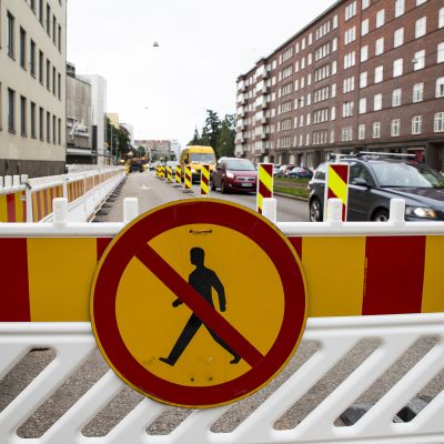 jalankulku kielletty liikennemerkki Mechelininkadulla