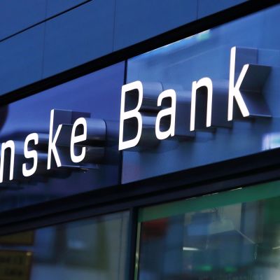 Danske bankin valomainos.
