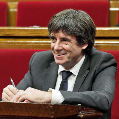 Katalonian syrjäytetty aluejohtaja Carles Puigdemont.