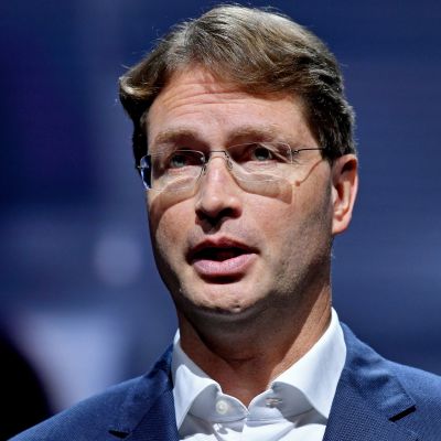 Ola Källenius nousee Daimler AG:n johtoon.