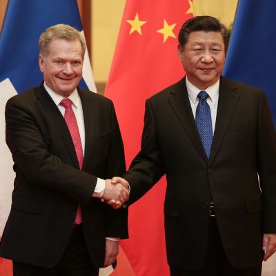 Presidentti Niinistö ja Kiinan presidentti Xi Jinping.
