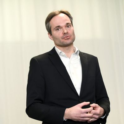 Sisäministeri Kai Mykkänen