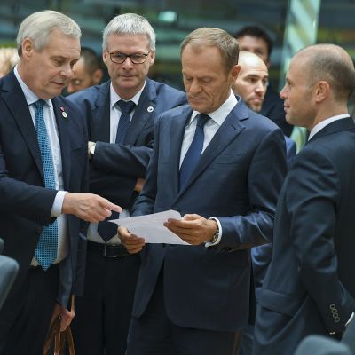 Antti Rinne ja Donald Tusk.