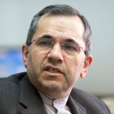 Arkistokuva. Iranin YK-lähettiläs Majid Takht Ravanchi kuvattuna Teheranissa toukokuussa 2016.