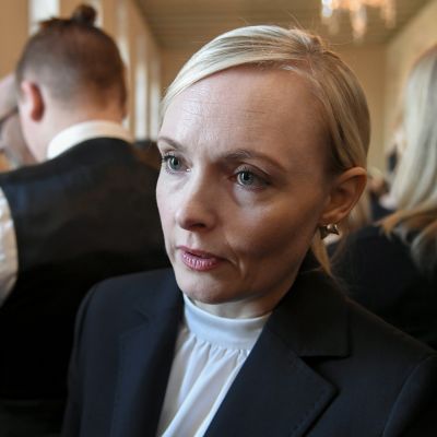 Sisäministeri Maria Ohisalo (vihr.) haluaa EU:n tukevan Kreikan rajavalvontaa mutta myös jakavan vastuuta unionimaihin tulevista turvapaikanhakijoista.