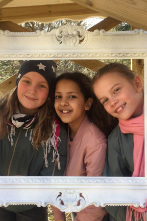 Tilda Nevaste, Samira Kanji, Isabel Ström
