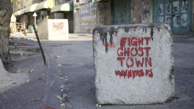 Shuhada Street i Hebron är stäng för palestinier och så gott som allt annat liv också