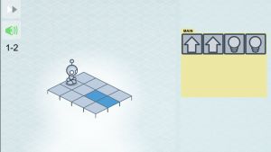 I Lightbot Jr skall man flytta en robot från en ruta till en annan och tända en lampa. Skärmbild på spelet Lightbot Jr