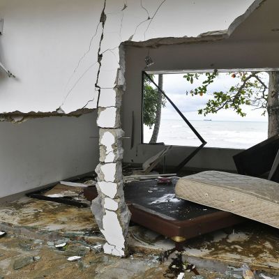 Tsunamissa tuhoutunut hotellihuone.