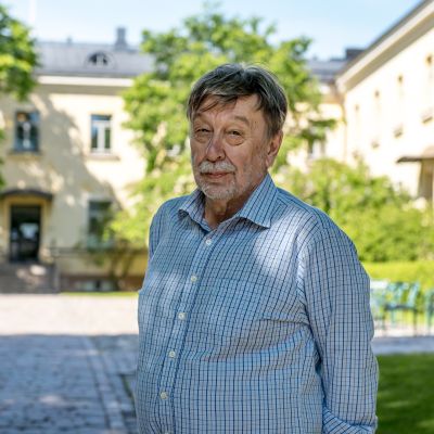 Klaus Helkama.