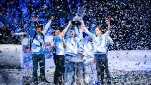 Cloud9 juhli vuosi sitten Bostonin majorin voittoa. Nyt Katowicessa joukkuetta uhkaa putoaminen jo haastajavaiheessa. Cloud9 voitti Bostonin majorin.