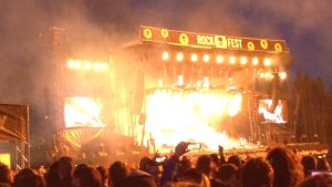 Pyrotekniken är Rammsteins varumärke Rammstein live i Vanda 9.6. 2017