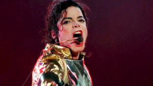 Michael Jackson keikalla HIStory-kiertueen aikaan. Arkistokuva. Michael Jackson keikalla HIStory-kiertueen aikaan. Arkistokuva.