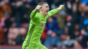 Målvakten Dean Henderson har varit utmärkt i Sheffield Uniteds täta defensiv. Dean Henderson jublar i Sheffield United.