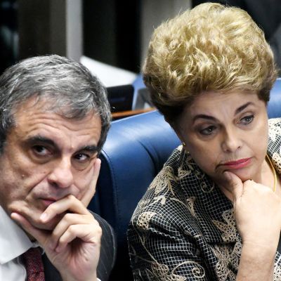 Rousseff ja hänen asianajajansa Jose Eduardo Cardozo senaatin kuulustelussa maanantaina 29. elokuuta.