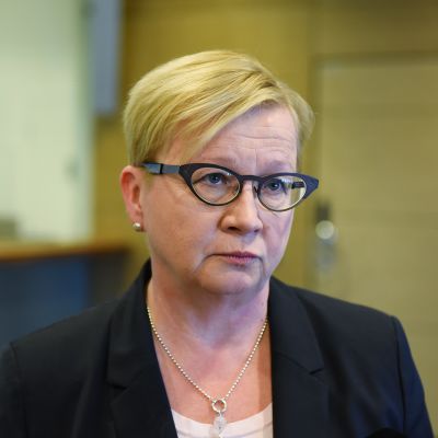 Asianajaja Riitta Leppiniemi.