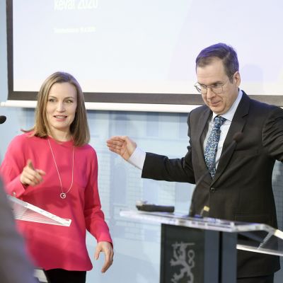 Kuinka syvälle korona Suomen talouden upottaa ja miten sieltä tullaan ylös?