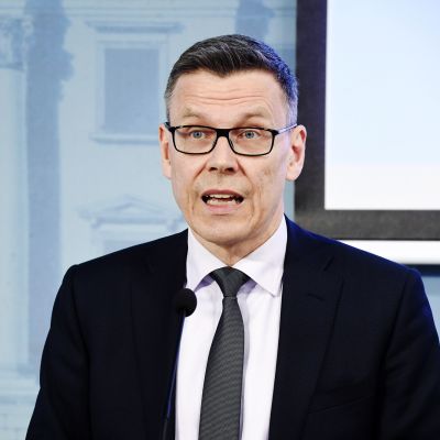Kuvassa on ylijohtaja, osastopäällikkö Mikko Spolander.