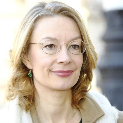 Eurooppa- ja omistajaohjausministeri Tytti Tuppurainen saapui hallituksen kehysriihineuvotteluihin.